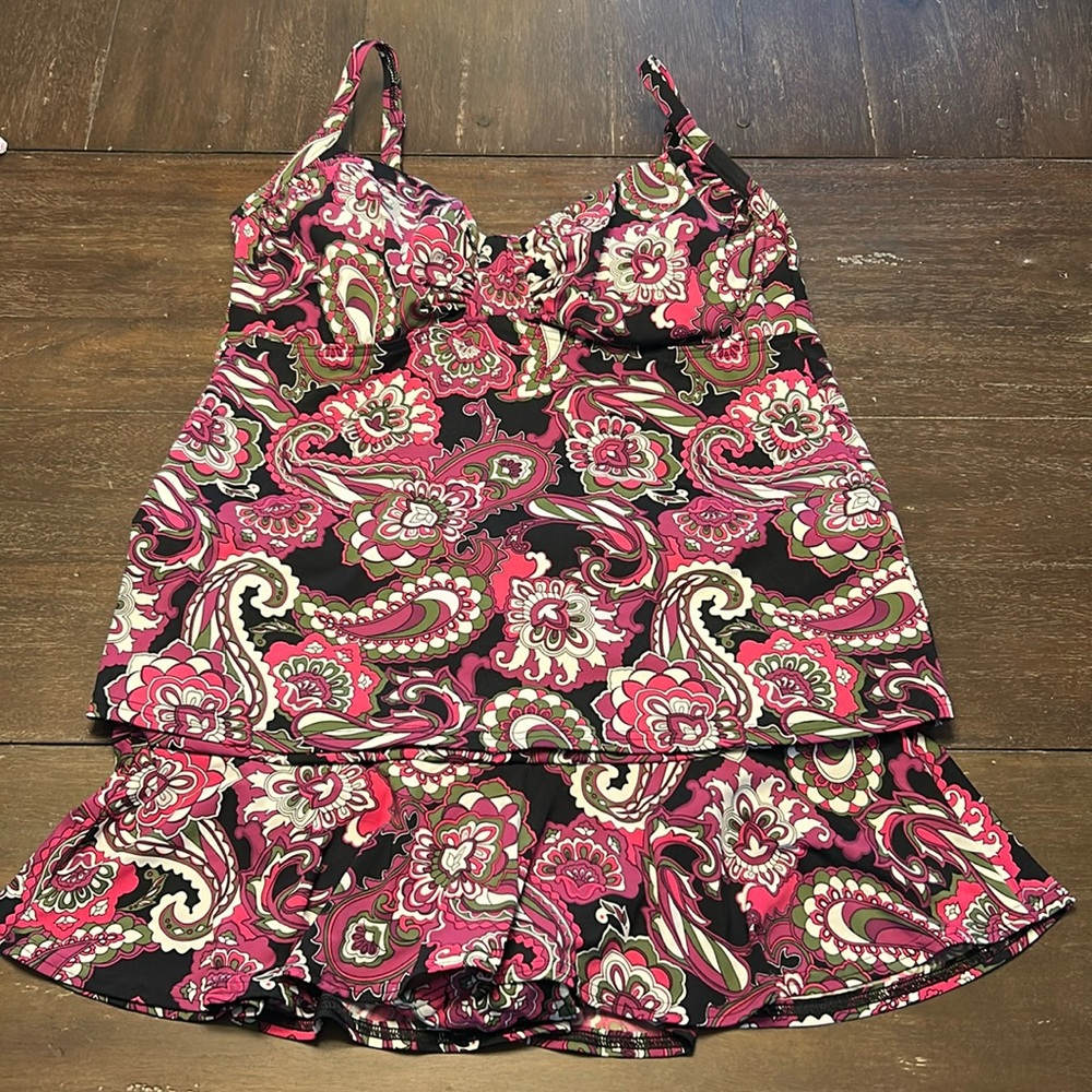 Lands End 2-Piece Purple/Pink/ Black Paisley Tankini Top with Mini Swim Skirt
